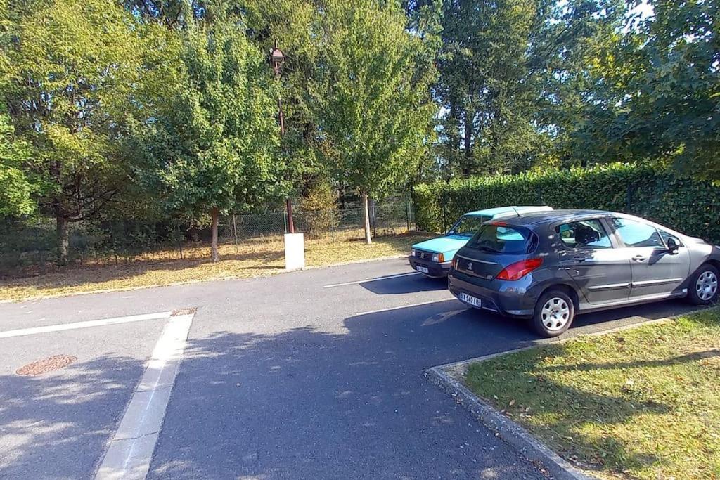 15Min De Disney, Dependance Et Piscine Privee A La Campagne Crevecoeur-en Brie Luaran gambar
